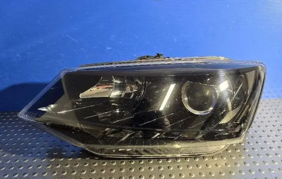 Skoda Fabia Mk3 (NJ) Headlight/headlamp 6V1941015B