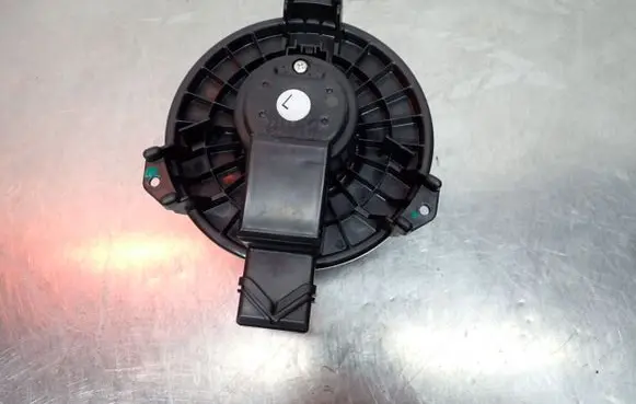 Toyota Corolla E140 E150 Heater fan/blower 72700-5151
