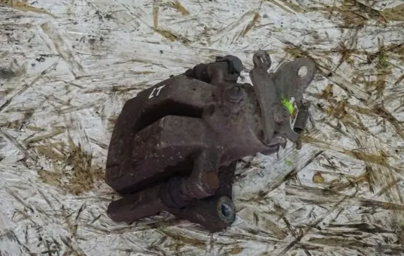 Renault Fluence Rear brake caliper