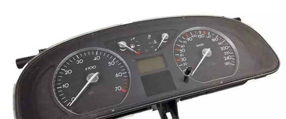 Renault Laguna II Speedometer (instrument cluster) 8200218884