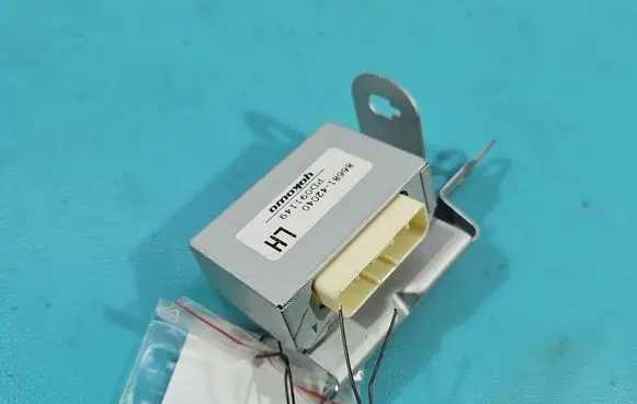 Toyota RAV 4 (XA50) Central body control module 86681-42040 IMPRK1533805