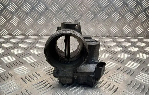 Seat Altea Throttle valve 03G128063C