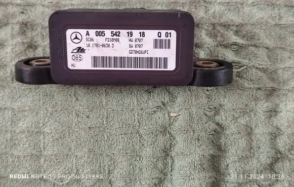 Mercedes-Benz C W204 ESP acceleration yaw rate sensor A0055421918 10170106303 GD70H26UP