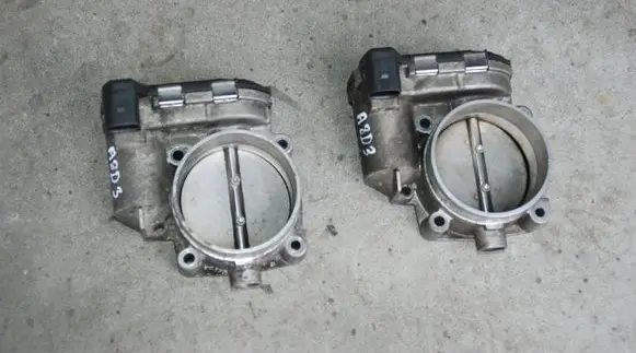 Audi A8 S8 D3 4E Throttle valve 07D133062
