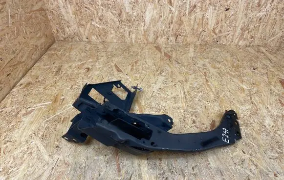BMW X1 F48 F49 Headlight/headlamp mounting bracket 7342502