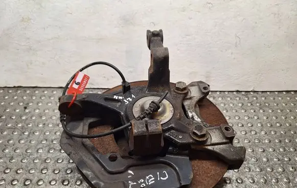 Renault Twingo III Front wheel hub spindle knuckle S25056371 400144992R