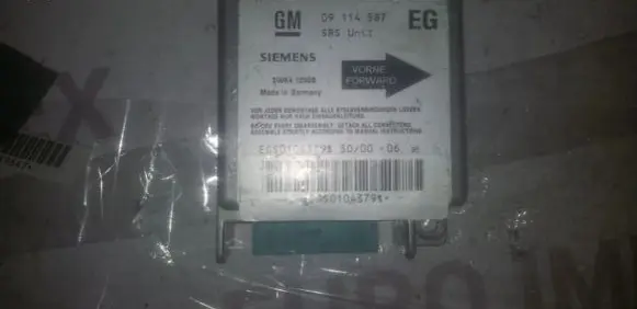 Opel Combo B Airbag control unit/module 09114587EG