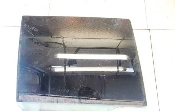 Opel Zafira A Rear door window glass DOT50M584AS2