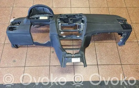 BMW X3 E83 Dashboard 