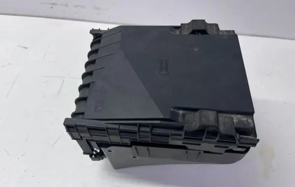 Volkswagen Tiguan Fuse box set 5N0937808