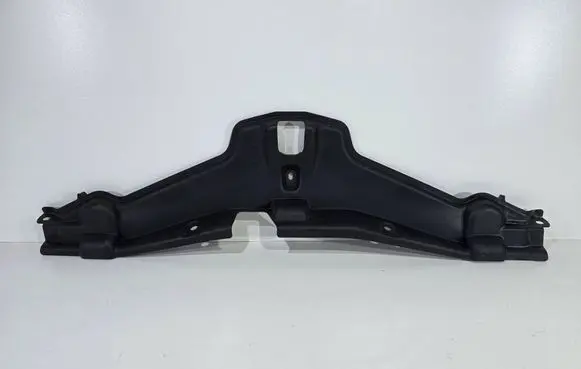 Toyota Auris E180 Radiator trim 165940N010