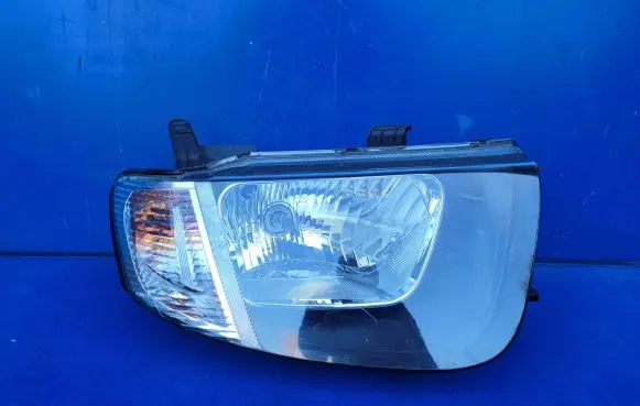 Mitsubishi L200 Headlight/headlamp MN146964