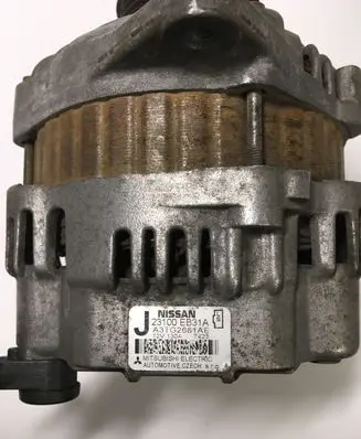Nissan Navara D40 Generator/alternator 23100EB31A A3TG2681AE
