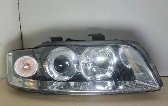 Audi A4 S4 B6 8E 8H Headlight/headlamp