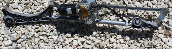 Mercedes-Benz CLC CL203 Front wiper linkage and motor