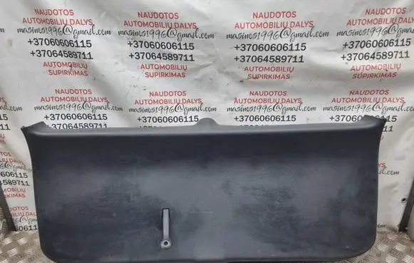 Skoda Octavia Mk2 (1Z) Tailgate trim 1Z9867977B 1Z9867977