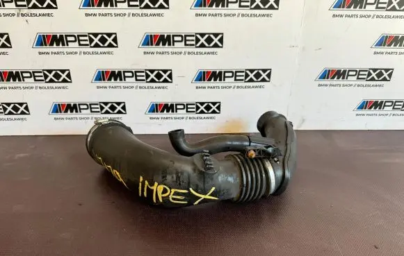 BMW X6 E71 Intercooler hose/pipe 7798338