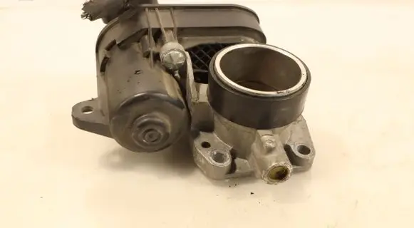 Opel Corsa F Throttle body valve 9673622380
