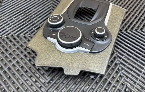 Alfa Romeo Stelvio Multifunctional control switch/knob 05092017