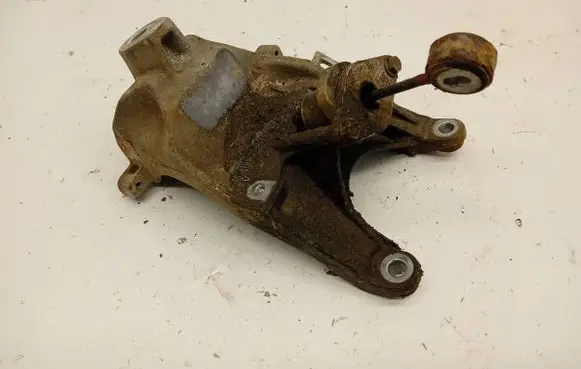 Audi A4 S4 B9 Engine mounting bracket 4M0199308