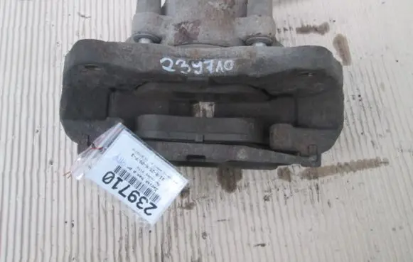 Mercedes-Benz Vito Viano W638 Front brake caliper