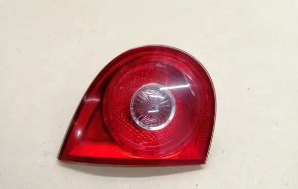 Volkswagen Golf V Tailgate rear/tail lights 1K6945093E