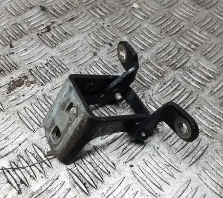 Opel Insignia A Front door lower hinge 