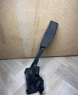 Opel Zafira A Accelerator throttle pedal 0281002298 90581208 18111874