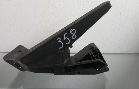 BMW X5 E70 Accelerator throttle pedal 6858574 25916010 2409120548A