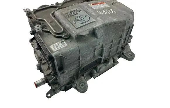 Toyota Yaris Voltage converter inverter G920052010