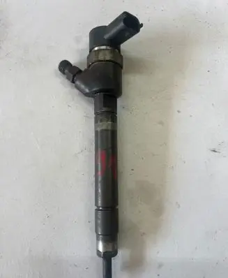 Fuel injector