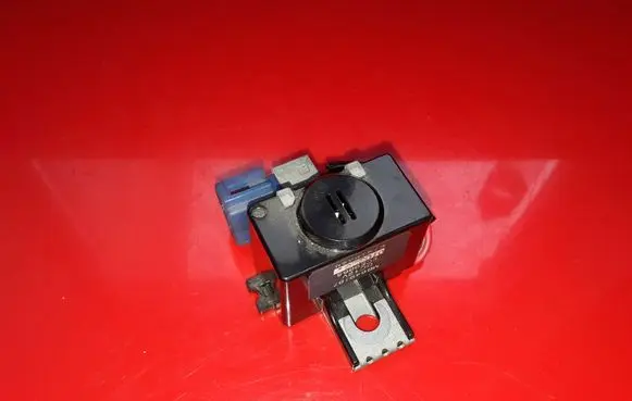 Mitsubishi Pajero Horn buzzer relay MB649187 ECE9865