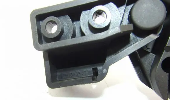 Volkswagen PASSAT B5 Engine bonnet (hood) release handle 3B1823533