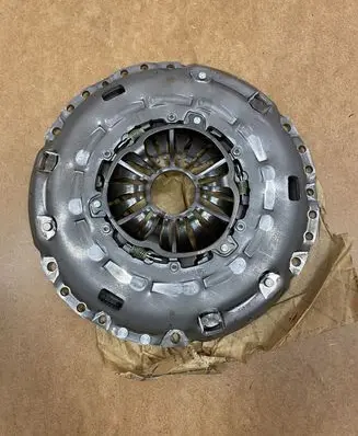 Opel Mokka Pressure plate 55576088