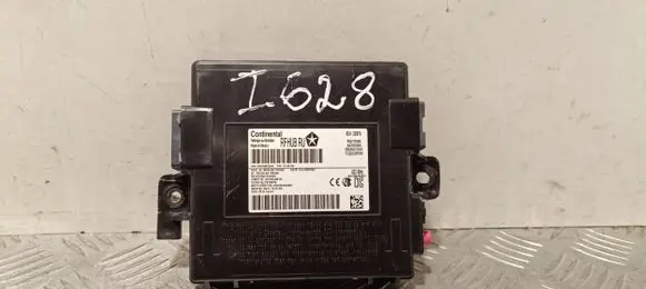 Chrysler Pacifica Keyless (KESSY) go control unit/module P68217818AE