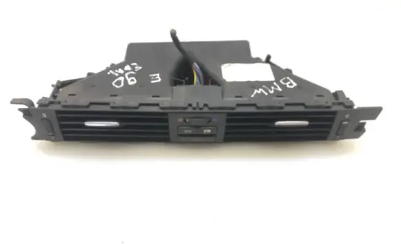 BMW 3 E90 E91 Dash center air vent grill 71442539