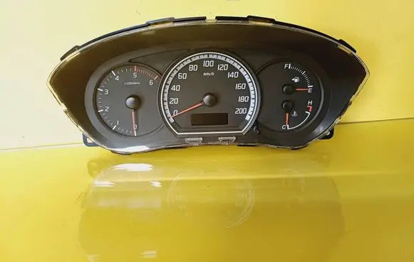 Speedometer (instrument cluster)