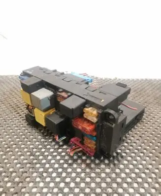 Mercedes-Benz CLK A209 C209 Fuse module 2095450201 5DK00848500 000214415203106