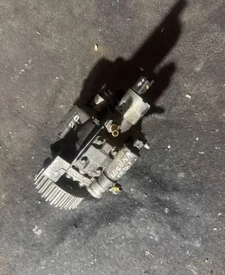 Renault Laguna III Fuel injection high pressure pump A2C20000754 167008859 167008859R