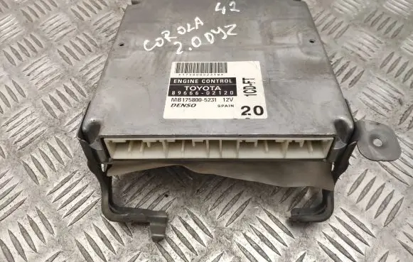 Toyota Corolla E120 E130 Engine control unit/module 8966602120