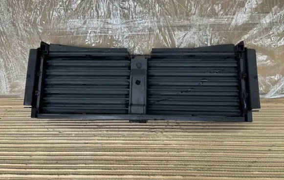 Renault Trafic III (X82) Fender grill 93867863 1105488XX