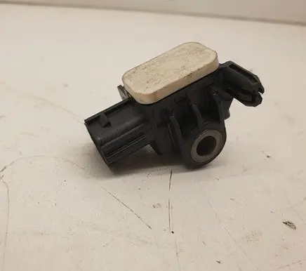 Nissan Juke I F15 Airbag deployment crash/impact sensor 988303JA0A