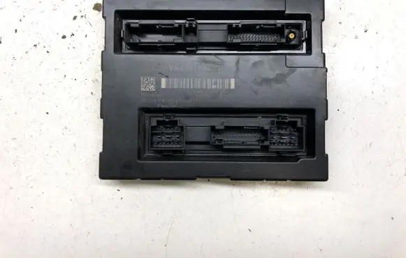 Audi A4 S4 B8 8K Comfort/convenience module 8K0907064CP 5DK00991883