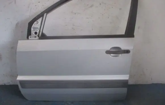 Ford Fusion Front door