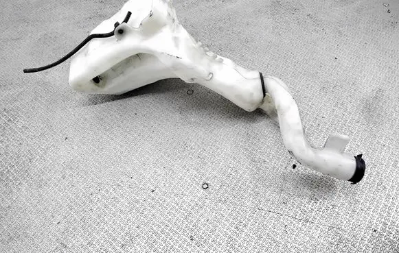 Windshield washer fluid reservoir/tank