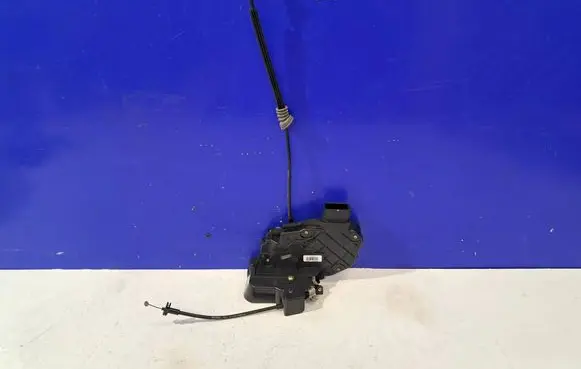Volvo V50 Rear door lock 30699803