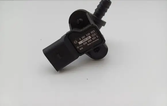 Audi A4 S4 B6 8E 8H Air pressure sensor 0261230053 036906051C