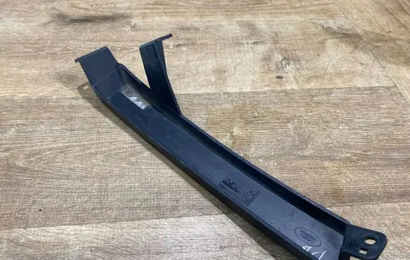 Land Rover Range Rover Sport L494 Front bumper lower grill JK5215B216AA