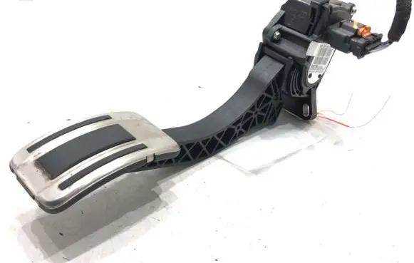 Peugeot 308 SW Accelerator throttle pedal 9674829180