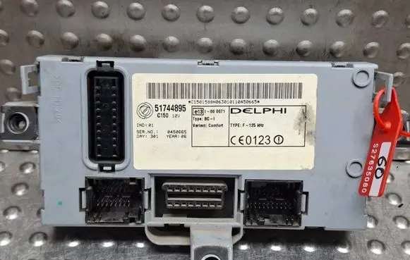 Fiat Doblo Fuse module S27635080 51744895